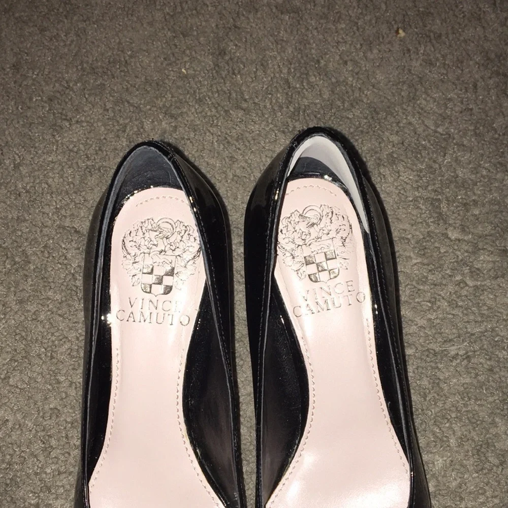 Vince Camuto Desti Black Mid Heel Platform Pump